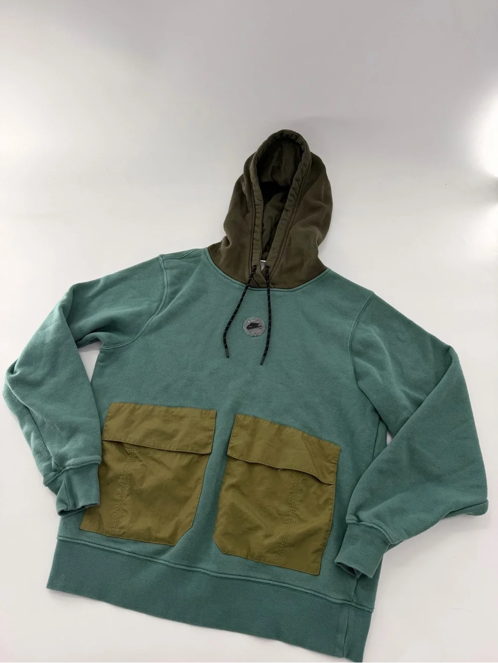 Nike Sportswear Women’s Sports Utility Fleece Hoodie Bicoastal Cargo Green XS